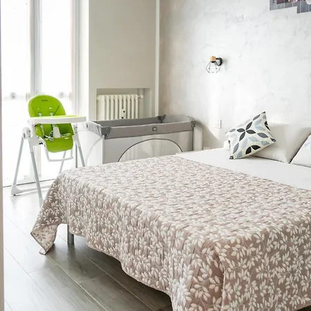 Appartement Appartamento Rayan,Alba Langhe Ac Parcheggio Wifi *